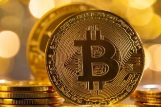 Bitcoin Struggles with $100K Resistance and Pressure
