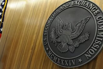 A Republican is appointed by Trump as acting chairman of the SEC