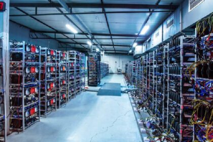 This Wall Street Bitcoin Miner Just Hoarded $1.65 Billion in BTC