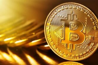 Bitcoin Crashes, Fear Spikes—But This Analyst Sees $153,000 Ahead