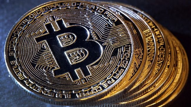 How To Price Bitcoin? BlackRock Exec Explains
