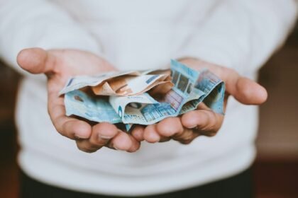 Riot Platforms Secures $100M Bitcoin-Backed Credit Line From Coinbase