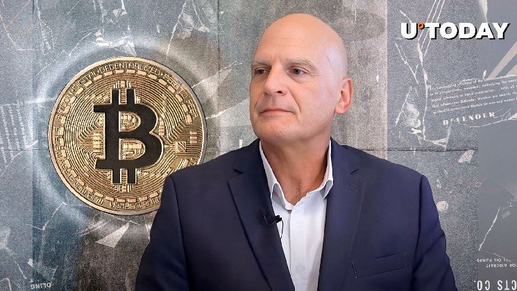 Bloomberg's McGlone Defends $10,000 Bitcoin Price Prediction